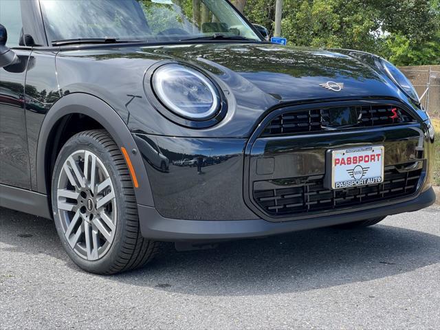 new 2025 MINI Hardtop car, priced at $36,445