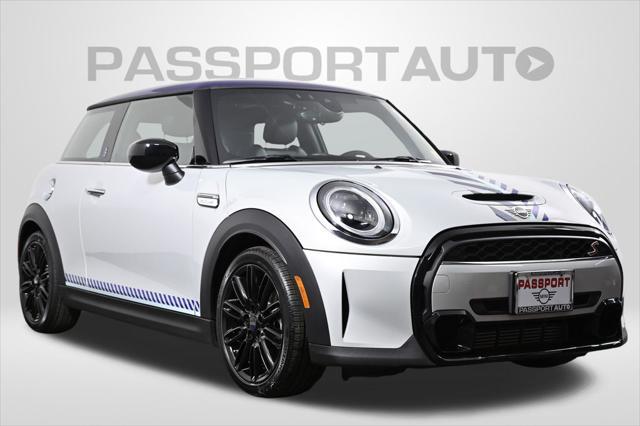 used 2022 MINI Hardtop car, priced at $28,000