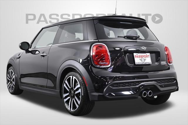 used 2022 MINI Hardtop car, priced at $27,000