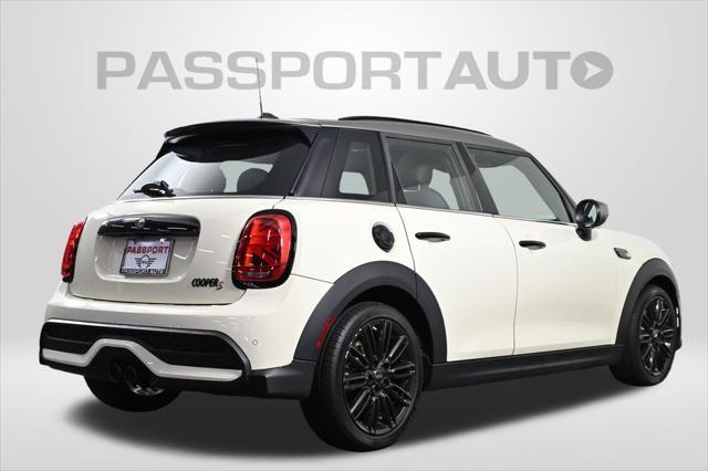 used 2023 MINI Hardtop car, priced at $28,800