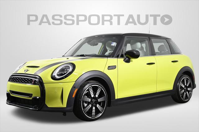 used 2024 MINI Hardtop car, priced at $35,000