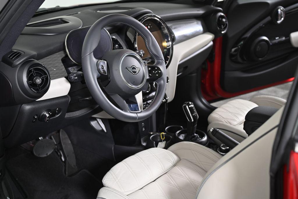 used 2023 MINI Hardtop car, priced at $27,500