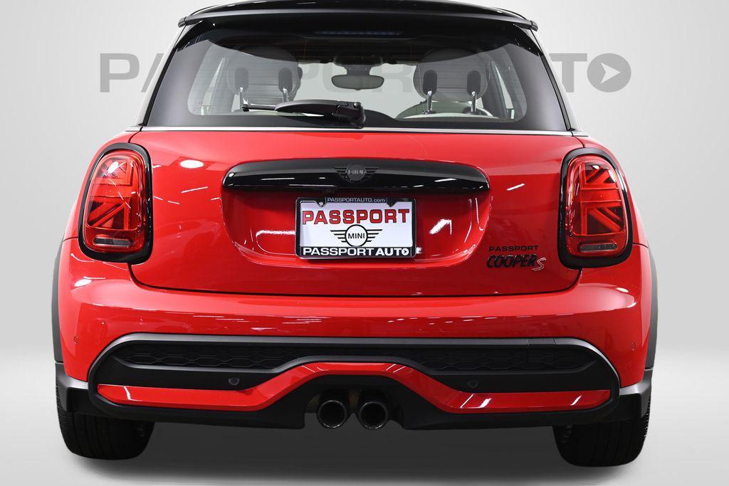 used 2023 MINI Hardtop car, priced at $27,500