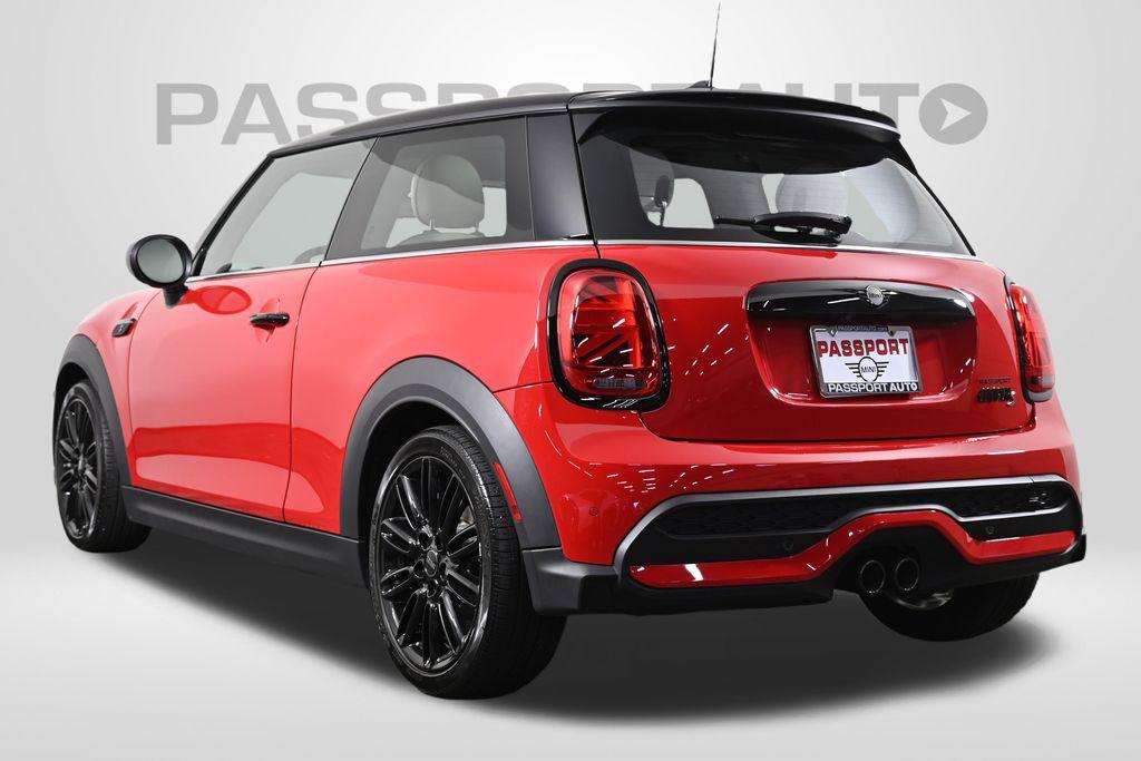 used 2023 MINI Hardtop car, priced at $27,500