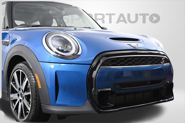 used 2022 MINI Hardtop car, priced at $26,800