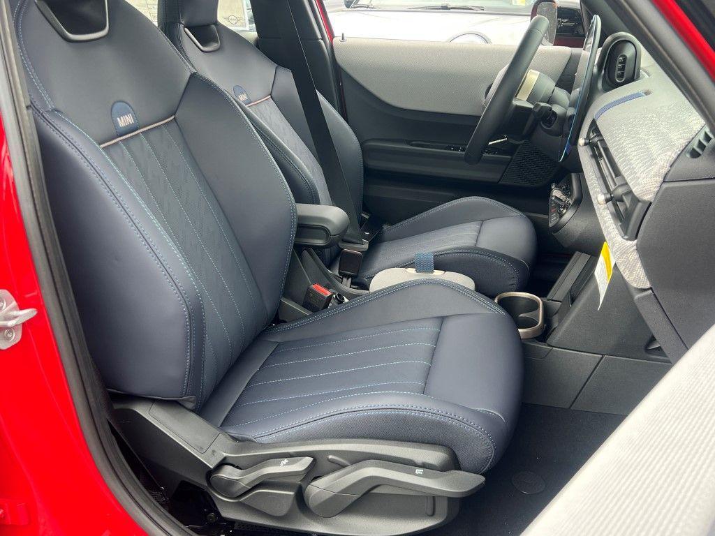 new 2025 MINI Hardtop car, priced at $37,115