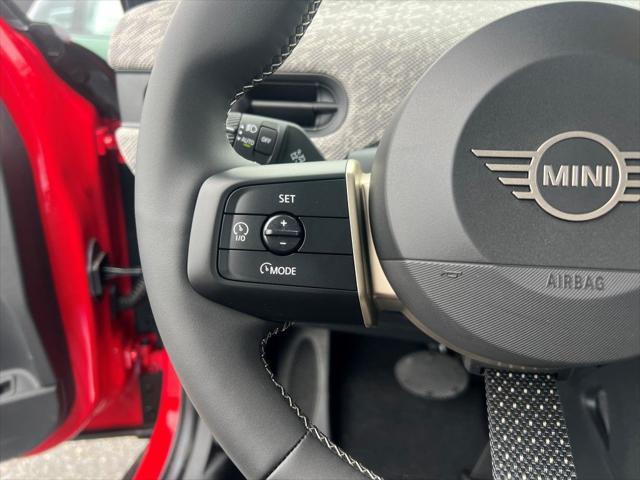 new 2025 MINI Hardtop car, priced at $37,115