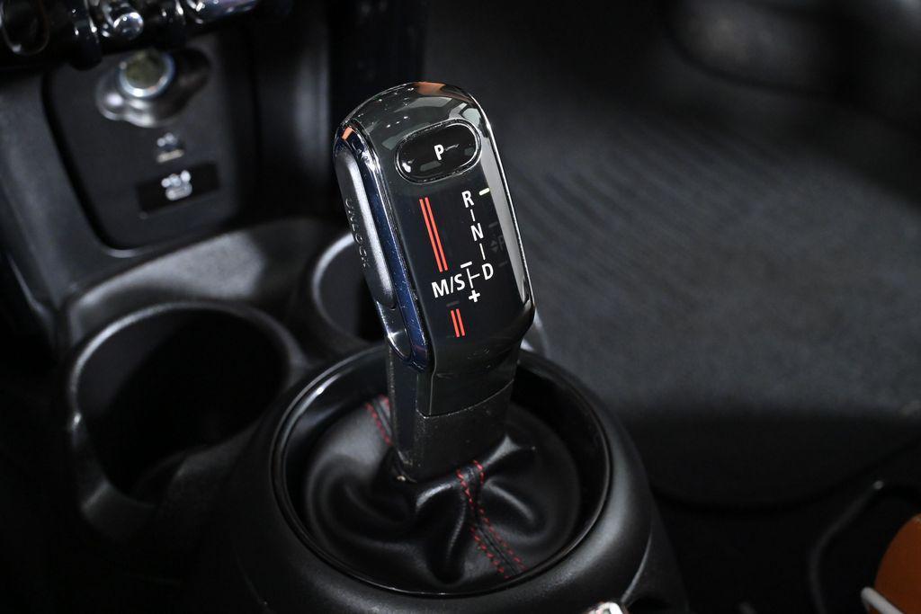 used 2021 MINI Hardtop car, priced at $25,000