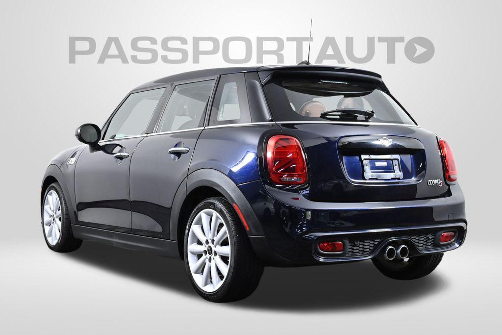 used 2021 MINI Hardtop car, priced at $25,000