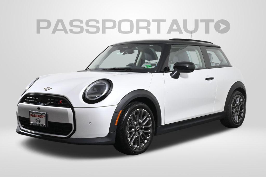 used 2025 MINI Hardtop car, priced at $31,500