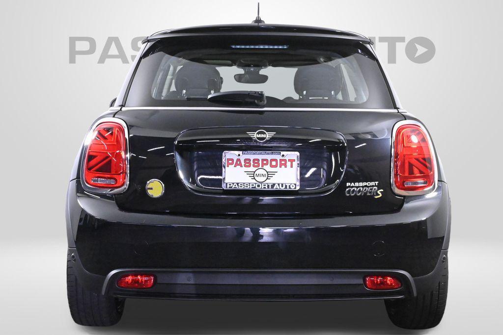 used 2024 MINI Hardtop car, priced at $25,500