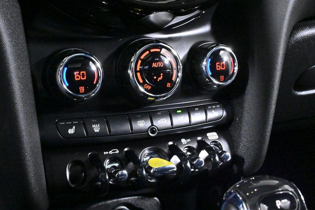 used 2024 MINI Hardtop car, priced at $25,500