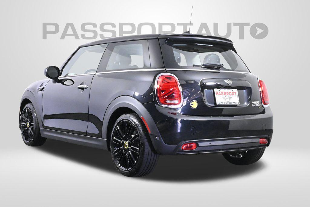used 2024 MINI Hardtop car, priced at $25,500