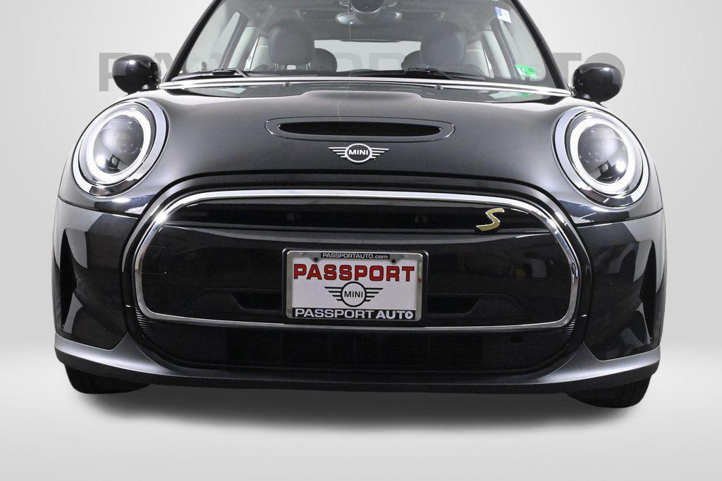 used 2024 MINI Hardtop car, priced at $25,500