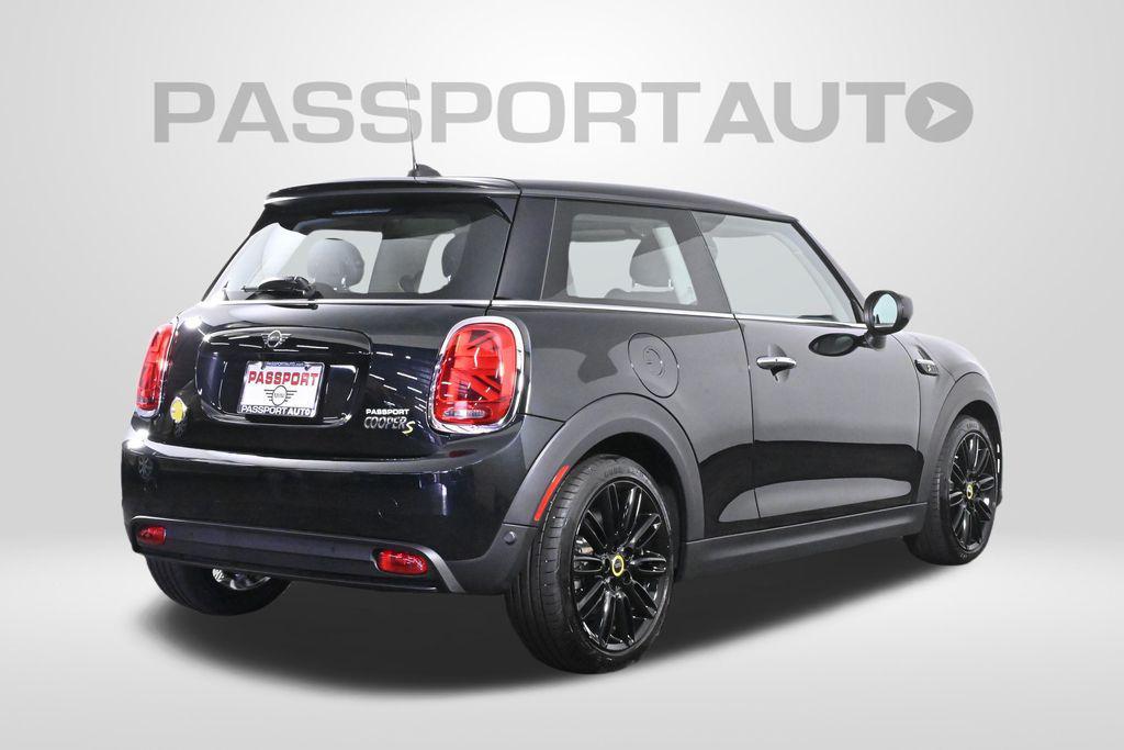 used 2024 MINI Hardtop car, priced at $25,500