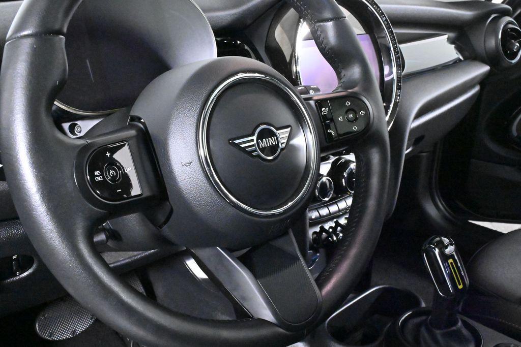 used 2024 MINI Hardtop car, priced at $25,500