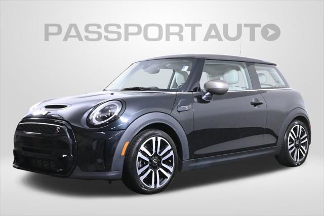 used 2023 MINI Hardtop car, priced at $29,000