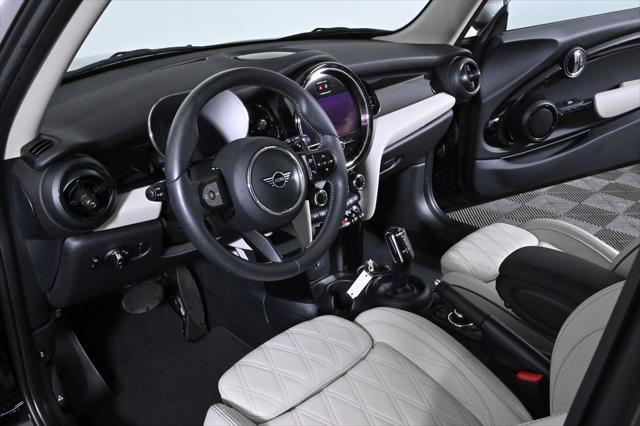 used 2023 MINI Hardtop car, priced at $29,000