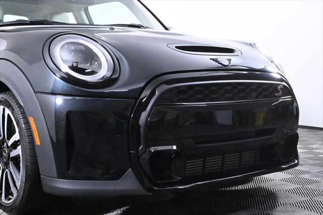 used 2023 MINI Hardtop car, priced at $29,000