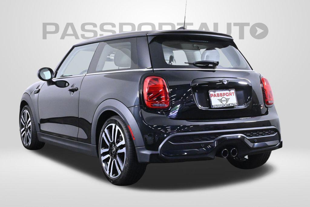 used 2023 MINI Hardtop car, priced at $29,000