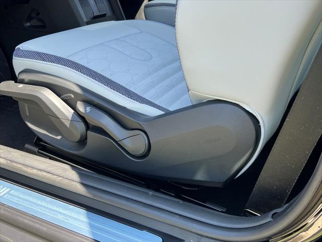 new 2025 MINI Hardtop car, priced at $34,275