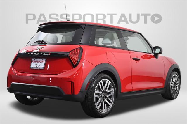 used 2025 MINI Hardtop car, priced at $32,500