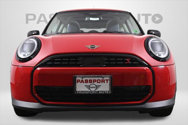 used 2025 MINI Hardtop car, priced at $32,500