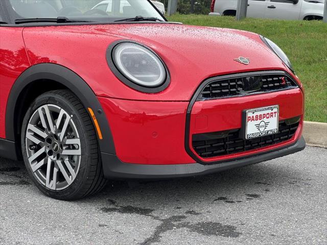 new 2025 MINI Hardtop car, priced at $36,155