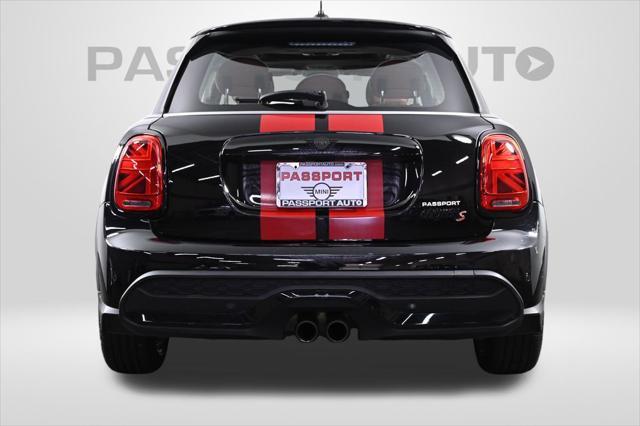 used 2022 MINI Hardtop car, priced at $25,700