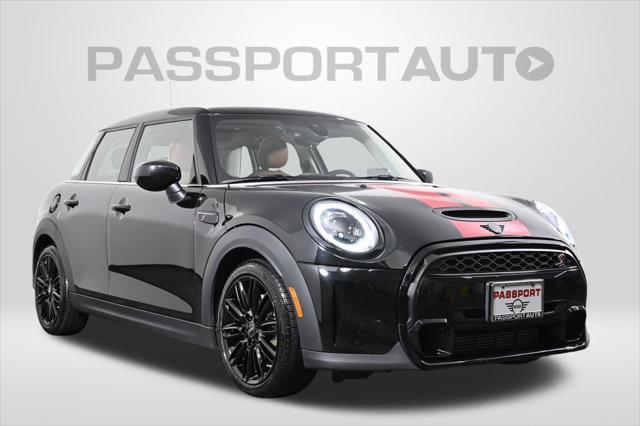 used 2022 MINI Hardtop car, priced at $25,700