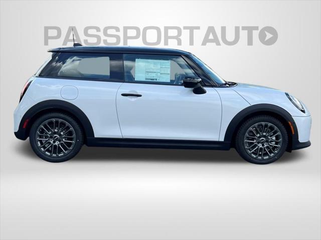 new 2025 MINI Hardtop car, priced at $32,345