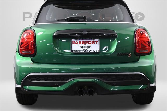 used 2022 MINI Hardtop car, priced at $27,800