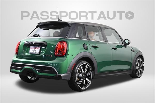 used 2022 MINI Hardtop car, priced at $27,800