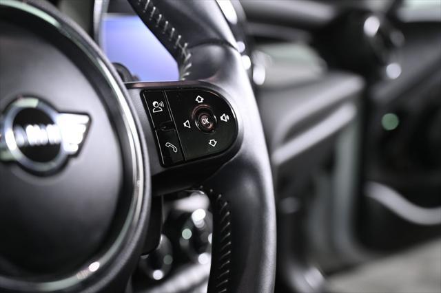 used 2022 MINI Hardtop car, priced at $27,000