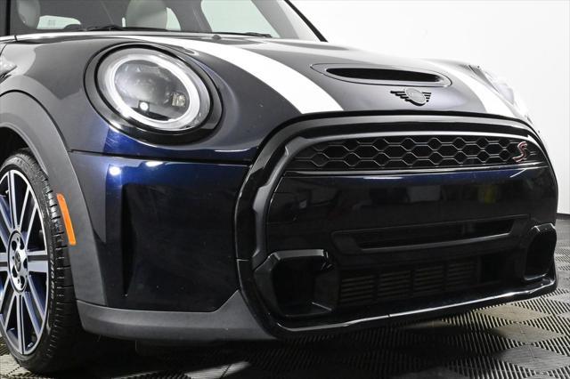 used 2023 MINI Hardtop car, priced at $28,500
