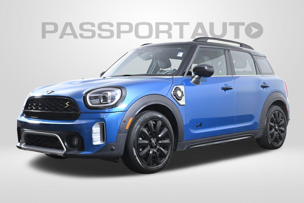 used 2023 MINI SE Countryman car, priced at $35,000