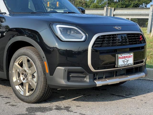 new 2025 MINI Countryman car, priced at $39,895