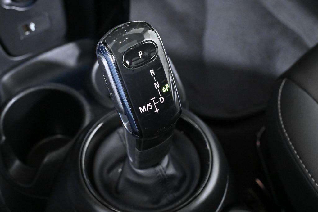 used 2023 MINI Hardtop car, priced at $22,000