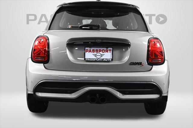 used 2022 MINI Hardtop car, priced at $29,500