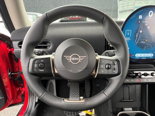 new 2025 MINI Hardtop car, priced at $32,430