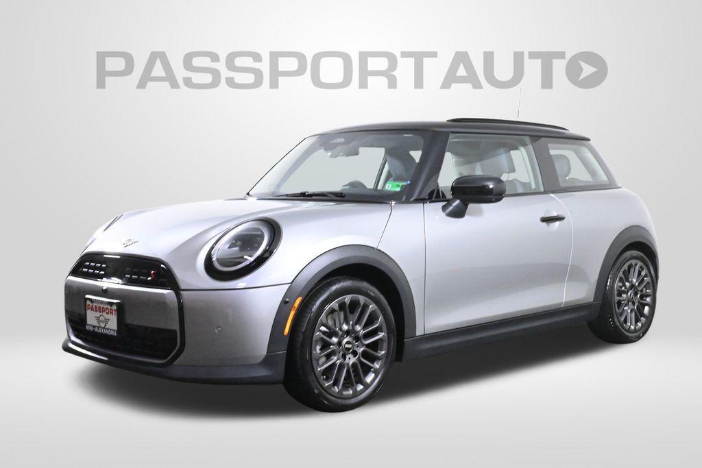 used 2025 MINI Hardtop car, priced at $31,500