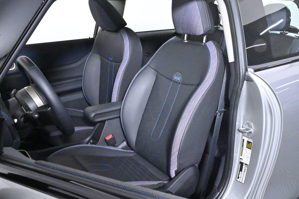 used 2025 MINI Hardtop car, priced at $30,500