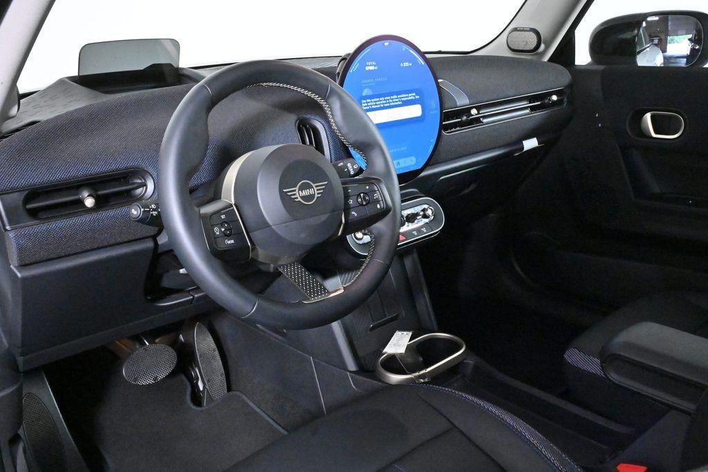 used 2025 MINI Hardtop car, priced at $30,500