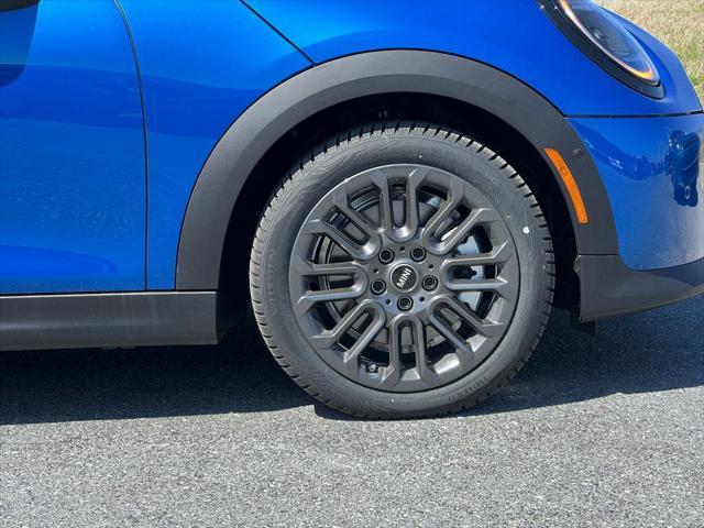 new 2025 MINI Hardtop car, priced at $37,415