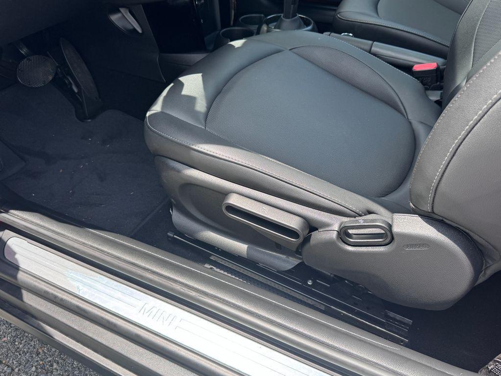 used 2023 MINI Hardtop car, priced at $23,000