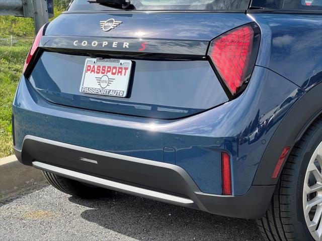 new 2025 MINI Hardtop car, priced at $36,410