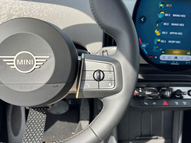 new 2025 MINI Hardtop car, priced at $36,410