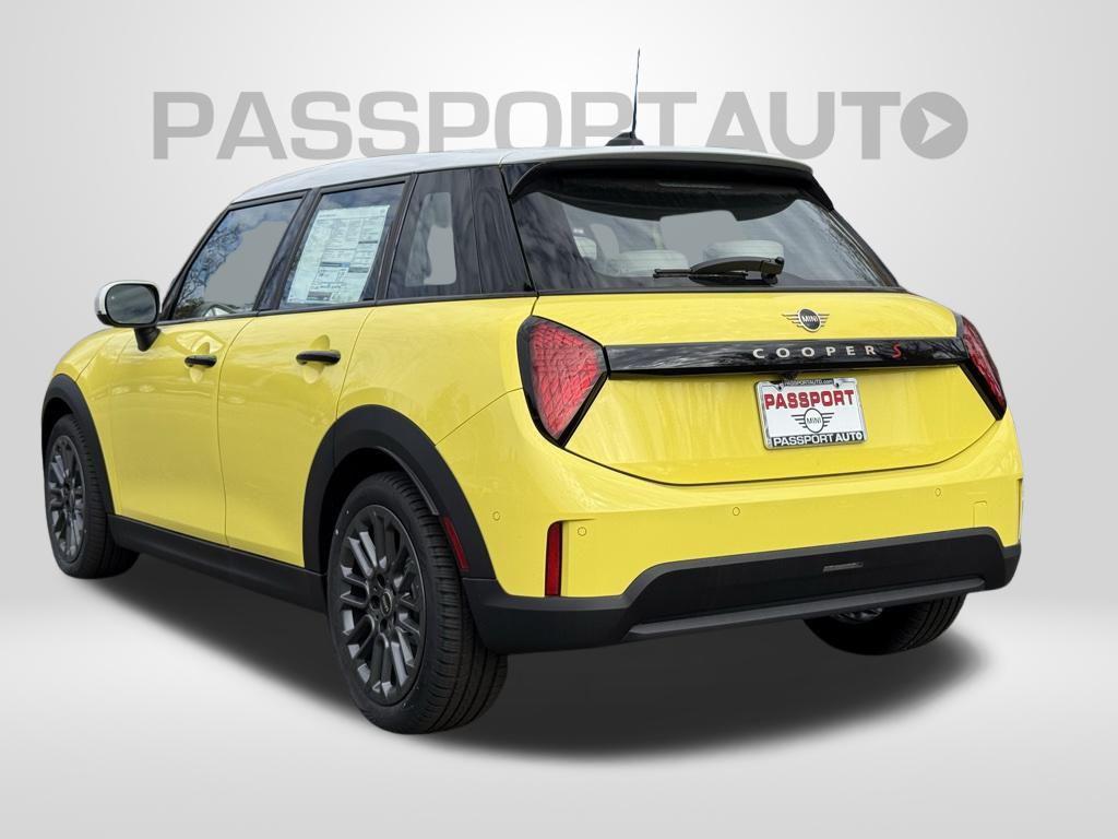 new 2026 MINI Hardtop car, priced at $38,210