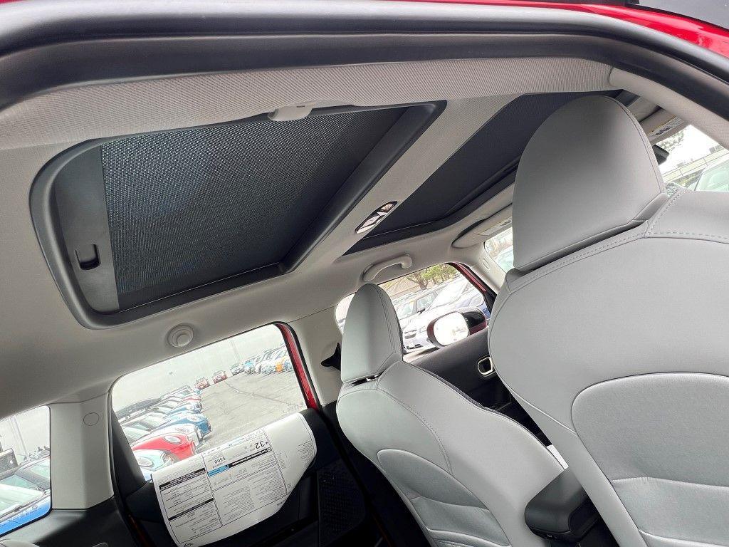 new 2025 MINI Hardtop car, priced at $38,810