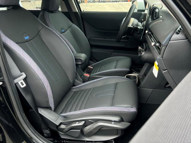 new 2025 MINI Hardtop car, priced at $34,710
